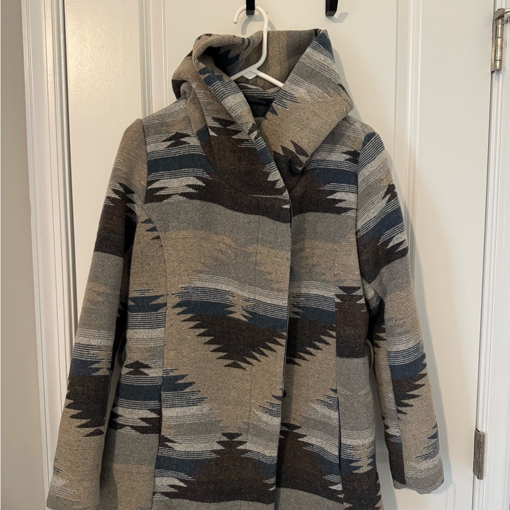 Mossimo Supply Co. Gray and Brown Patterned Cape